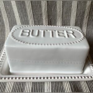 ⭐️Ashland Shabby Chic 8” Farmhouse White  Ceramic Butter Dish